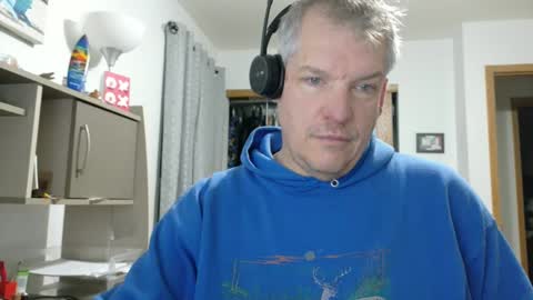 Snapshot of master_thorn chatting on 02/17/25, 09:24 Master Thorn online show from 02/17/25, 09:24