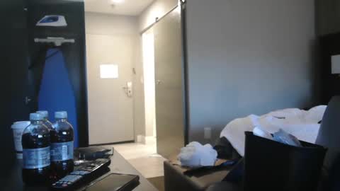 Snapshot of master_thorn chatting on 02/26/25, 02:25 Master Thorn online show from 02/26/25, 02:25