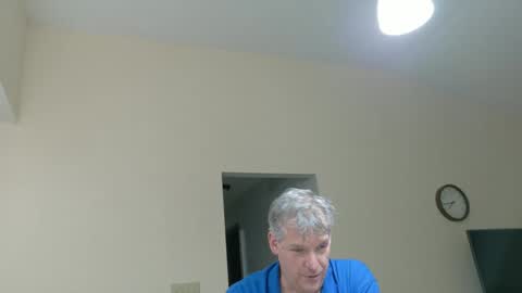 Snapshot of master_thorn chatting on 03/09/25, 12:42 Master Thorn online show from 03/09/25, 12:42