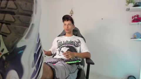 Alpha junior online show from 03/25/26, 03:40