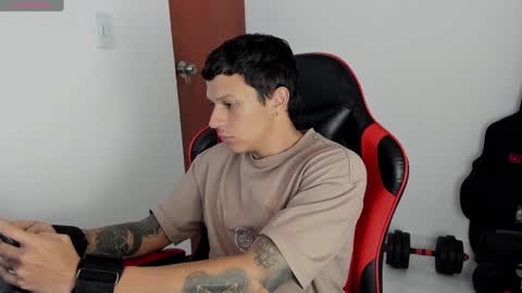 Snapshot of masterdave7 chatting on 09/10/25, 02:17 Dave online show from 09/10/25, 02:17