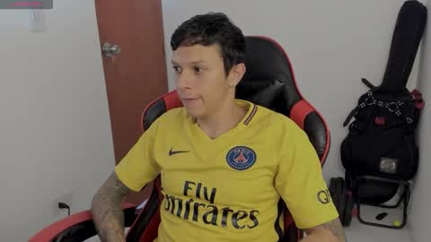 Snapshot of masterdave7 chatting on 09/28/25, 12:10 Dave online show from 09/28/25, 12:10