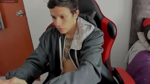 Snapshot of masterdave7 chatting on 10/08/25, 03:31 Dave online show from 10/08/25, 03:31