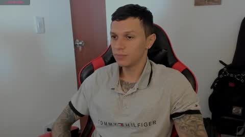 Snapshot of masterdave7 chatting on 10/19/25, 12:17 Dave online show from 10/19/25, 12:17