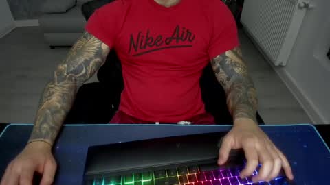 Snapshot of masterkingmuscle chatting on 01/22/25, 09:10 masterkingmuscle online show from 01/22/25, 09:10