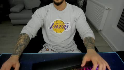 Snapshot of masterkingmuscle chatting on 02/20/25, 10:15 masterkingmuscle online show from 02/20/25, 10:15