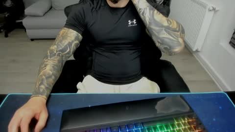 Snapshot of masterkingmuscle chatting on 02/22/25, 08:53 masterkingmuscle online show from 02/22/25, 08:53