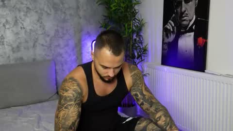 Snapshot of masterkingmuscle chatting on 09/12/25, 09:04 masterkingmuscle online show from 09/12/25, 09:04