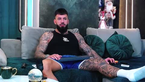 masterkingofmuscle online show from 12/05/24, 08:44