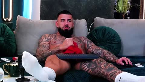 masterkingofmuscle online show from 01/28/25, 01:05