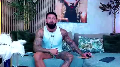 Snapshot of masterkingofmuscle chatting on 06/15/26, 08:27 masterkingofmuscle online show from 06/15/26, 08:27
