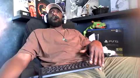 Snapshot of mastermarvel22 chatting on 02/22/26, 03:43 BlackMarvel online show from 02/22/26, 03:43