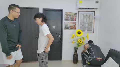 Snapshot of masters_sexx chatting on 05/14/26, 11:17 Team Cris Darwin- Fernando- Stiven- David online show from 05/14/26, 11:17