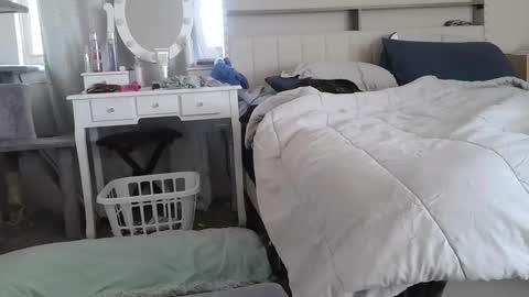 alex online show from 04/04/26, 08:39