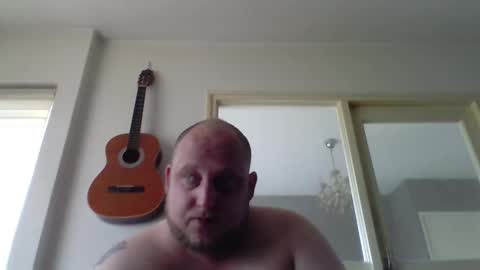 Snapshot of mastrubeertje1988 chatting on 06/06/26, 11:37 mastrubeertje1988 online show from 06/06/26, 11:37