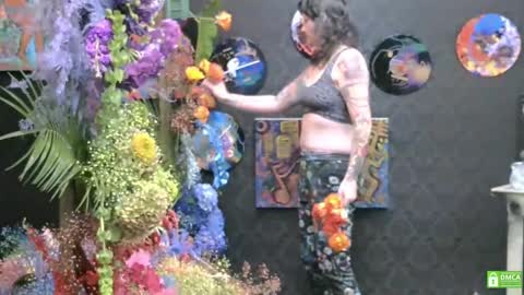 Snapshot of matchingtracksuits chatting on 12/13/24, 04:05 Jer and Kel online show from 12/13/24, 04:05