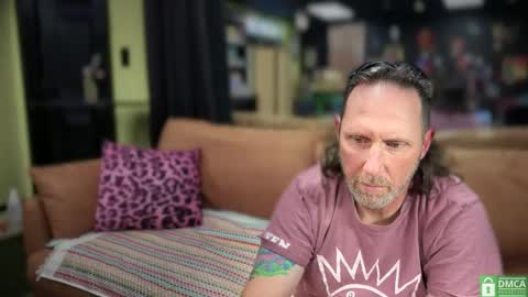 Snapshot of matchingtracksuits chatting on 02/25/25, 09:13 Jer and Kel online show from 02/25/25, 09:13