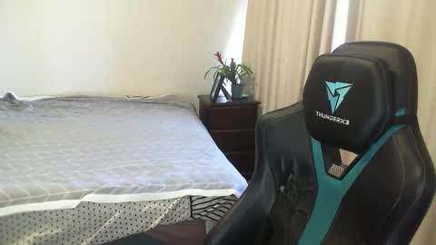 Snapshot of matchy666 chatting on 01/06/25, 08:18 Matchy online show from 01/06/25, 08:18