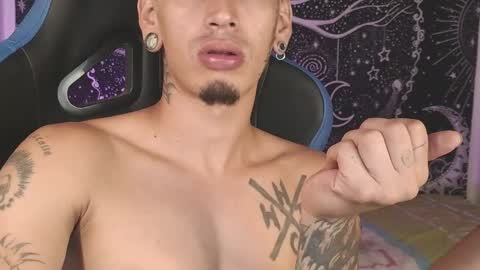 Mateo online show from 09/23/25, 04:04