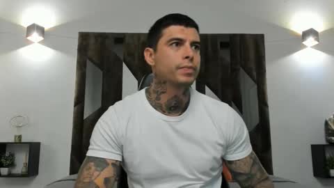 mateo_dilucajs1 online show from 11/25/25, 10:26