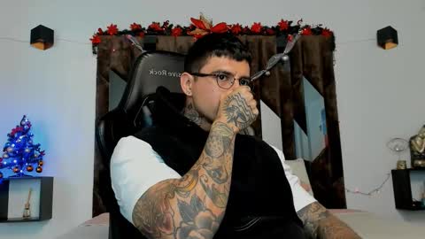 mateo_dilucajs1 online show from 12/16/25, 10:15