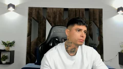 mateo_dilucajs1 online show from 01/08/26, 09:06