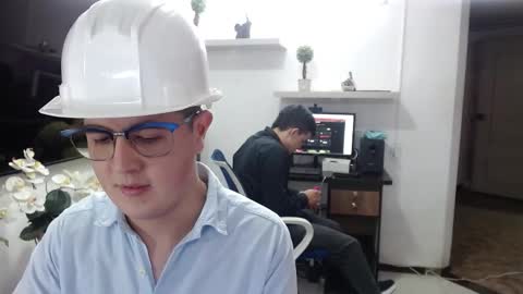 Snapshot of mateo_strong chatting on 01/14/26, 08:14 MATEO STRONG online show from 01/14/26, 08:14