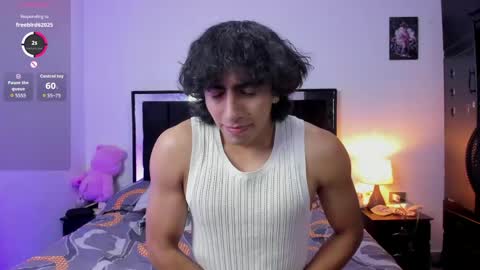 Snapshot of mateo_sweetie chatting on 05/30/26, 11:24 Mateo online show from 05/30/26, 11:24