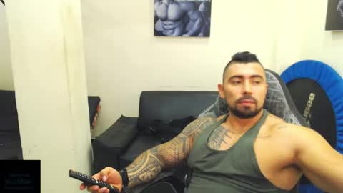Snapshot of mateosexyhot22 chatting on 04/22/26, 05:58 Mateo online show from 04/22/26, 05:58