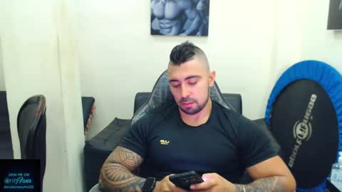 Snapshot of mateosexyhot22 chatting on 04/25/26, 09:45 Mateo online show from 04/25/26, 09:45