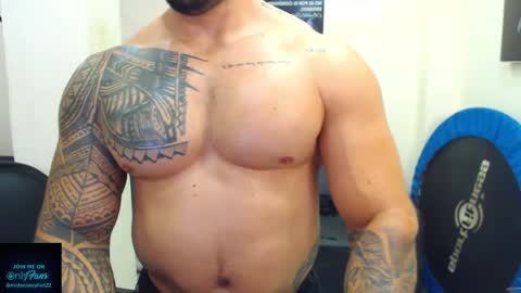 Snapshot of mateosexyhot22 chatting on 05/12/26, 09:23 Mateo online show from 05/12/26, 09:23