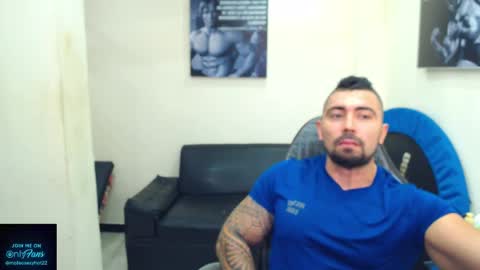 Snapshot of mateosexyhot22 chatting on 05/21/26, 06:59 Mateo online show from 05/21/26, 06:59