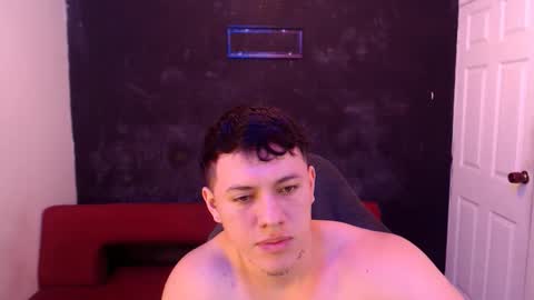 Snapshot of mateosexyhot22 chatting on 06/03/26, 01:25 Mateo online show from 06/03/26, 01:25