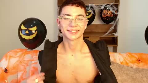 Matheo Montclair online show from 10/23/25, 08:51