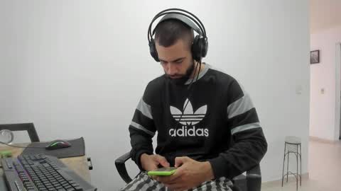 Snapshot of matheusbeard2 chatting on 01/08/26, 01:24 Matheus online show from 01/08/26, 01:24