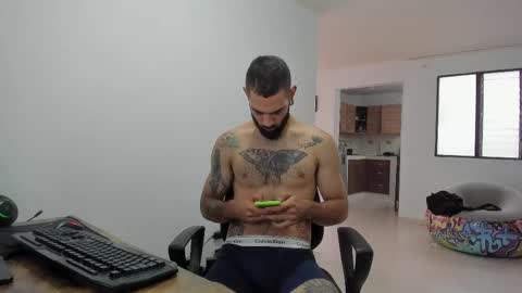 Snapshot of matheusbeard2 chatting on 01/12/26, 08:25 Matheus online show from 01/12/26, 08:25