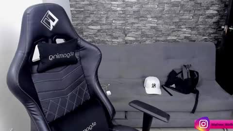 Mathew Independent model online show from 02/03/26, 03:48