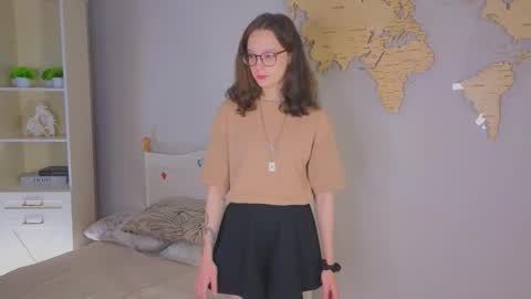 mathildesephton online show from 10/21/25, 11:11