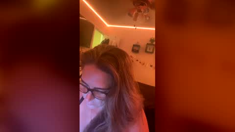 mathislauraashley2023 online show from 04/12/26, 10:15