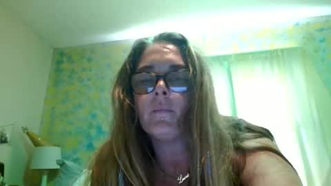 Snapshot of mathislauraashley2023 chatting on 05/27/26, 01:41 mathislauraashley2023 online show from 05/27/26, 01:41