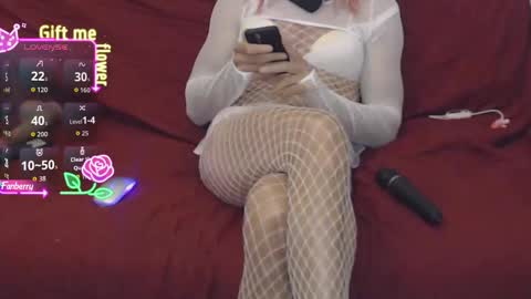 Snapshot of mathurin37 chatting on 09/25/25, 07:17 LooLa online show from 09/25/25, 07:17