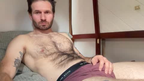 mati_m8 online show from 09/24/25, 11:35