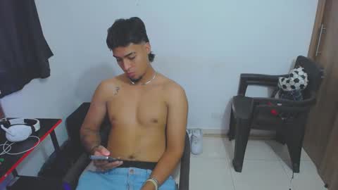 matias online show from 03/10/25, 04:14