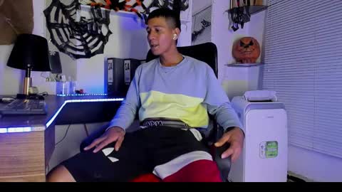 matiasleonel online show from 10/28/25, 06:39