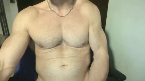 MatiasMatureMuscle online show from 04/09/26, 01:27