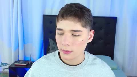 Snapshot of matiii18 chatting on 02/16/26, 01:18 Mati online show from 02/16/26, 01:18