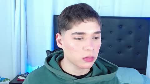 Snapshot of matiii18 chatting on 02/24/26, 01:31 Mati online show from 02/24/26, 01:31