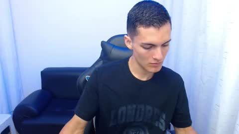 Matias online show from 02/04/26, 01:50