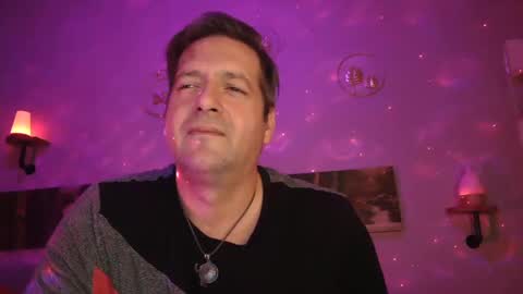 Snapshot of matrike1 chatting on 01/18/25, 08:19 matrike1 online show from 01/18/25, 08:19