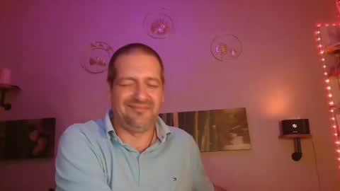 Snapshot of matrike1 chatting on 02/14/25, 10:14 matrike1 online show from 02/14/25, 10:14
